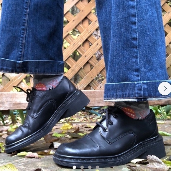 Dr. Martens black lace up shoes style 9264 stacked heel size 6 made in England - Picture 1 of 11